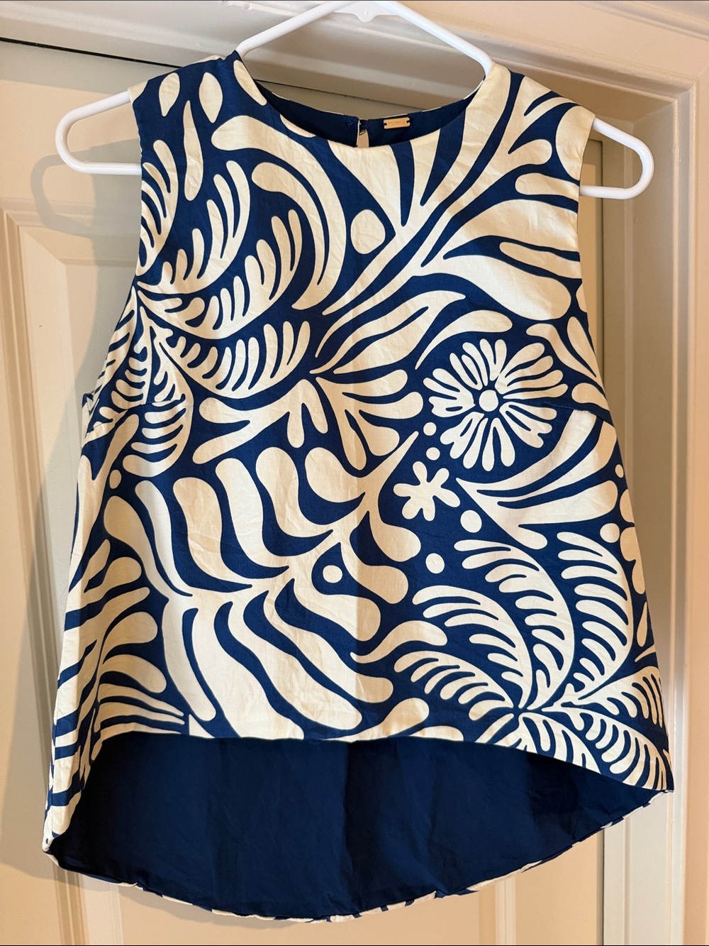 Avara reversible Navy & White Printed Sleeveless Top